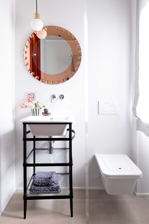 Shower, hair dryer, bidet, towels - 206 via Roma, tourist location (Linguaglossa)
