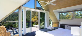 Yeola - Lush location with river access!