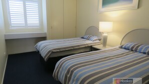 2 bedrooms