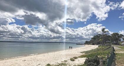 'Stillwater', 25 Victoria Parade - großes Häuschen gegenüber vom Wasserschlafen 13