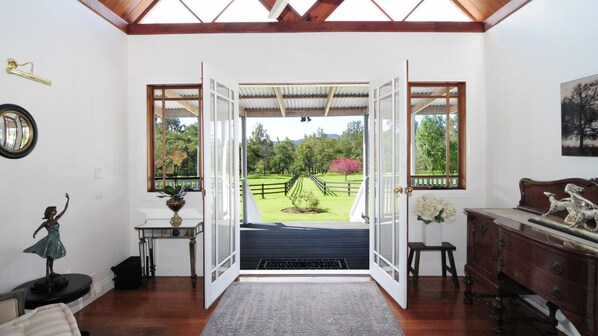 Interior - Rivermist - Luxury 6 bedrooms & 6 bathrooms! (KANGAROO VALLEY)