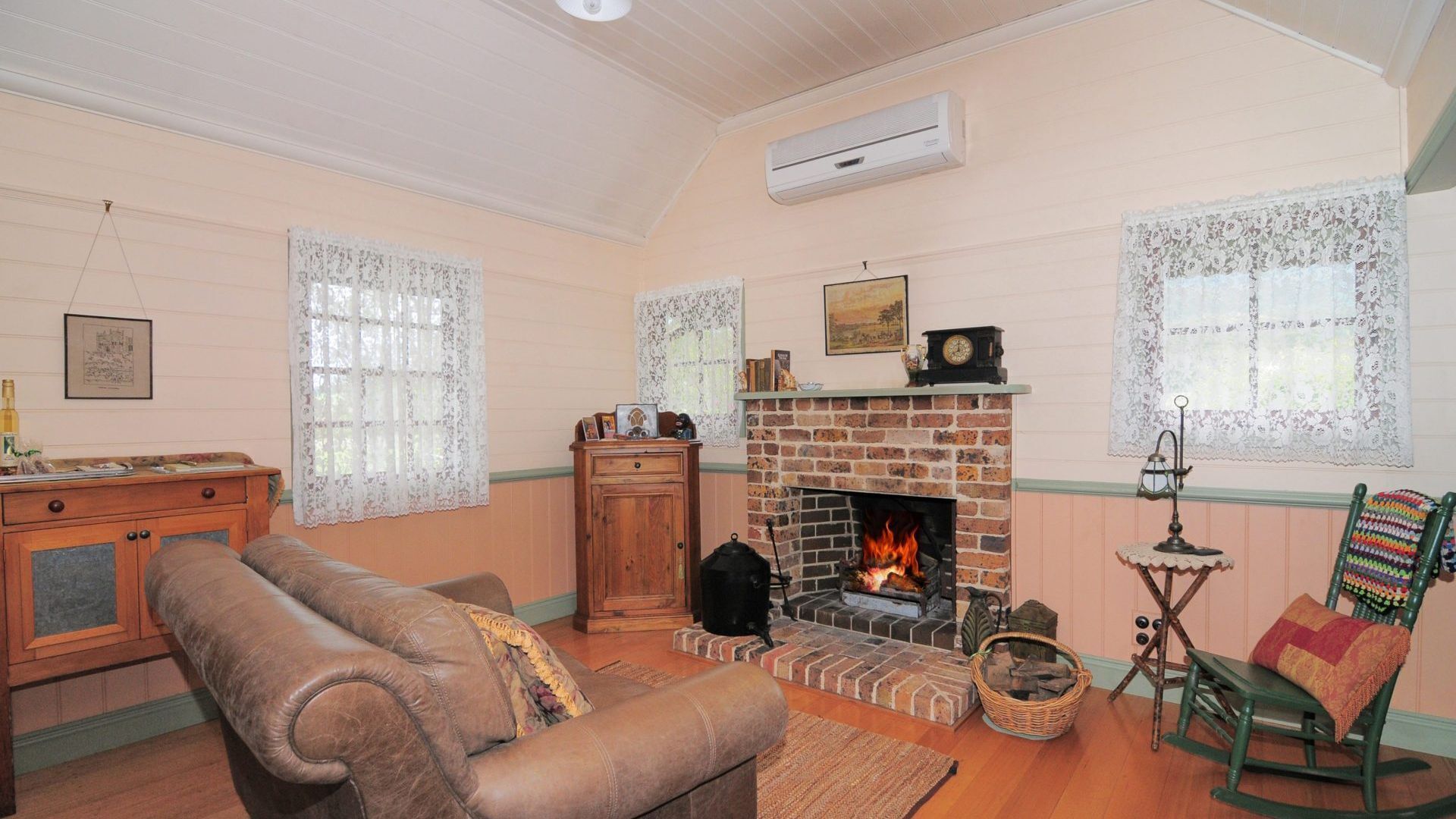 TV, fireplace, DVD player