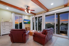 TV connectée, jeux vidéo, table de tennis de table, espaces bureaux