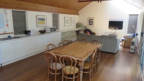 Dining - TREEHOUSE - ARAKOON LARGE FAMILY HOME (Arakoon)