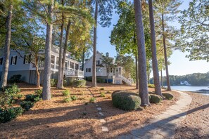 Exterior - Waterfront Cottage - Reynolds Lake Oconee at Marina Cove (Greensboro)