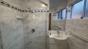 Dusche