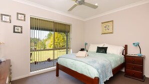 3 bedrooms, WiFi, bed sheets