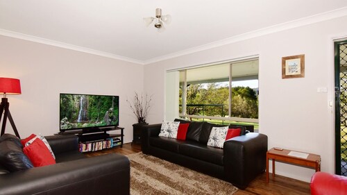 Valley Haven - 3 bedrooms close to the village!