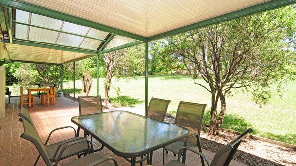 Outdoor dining