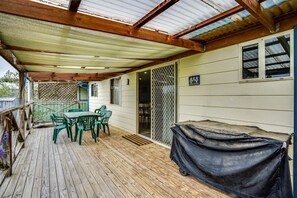 تناول الطعام بالخارج