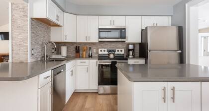 Ski Mountain Chalet w/ Hot tub, Fireplace, Game Room -Windham Mountain