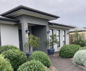 Exterior detail - This property is a must for all your family holidays. Free WIFI (Robe)