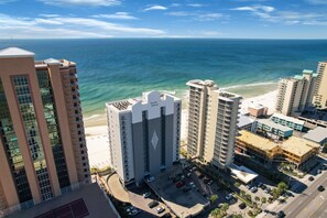 Exterior - Updated beachfront condo with in/out pools (Gulf Shores)