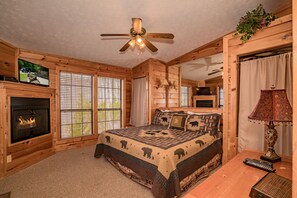 2 slaapkamers, een strijkplank/strijkijzer, gratis wifi, beddengoed