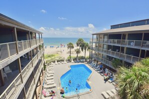 A heated pool - Family friendly, beach views! (Gulf Shores)