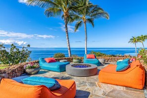 Terrace/patio - Oceanfront Luxury Living w/ Private Pool and Spa (kamuela)