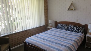 Unclassified image, 3 of 8, button - TRAVELLERS PALMS UNIT 4 - ONE BEDROOM GREAT LOCATION (South West Rocks)