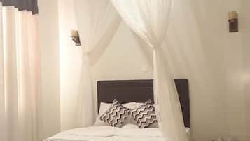 Coffres-forts dans les chambres, fer et planche Ă  repasser