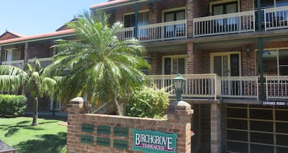 BIRCHGROVE 3 - 400 METRES TO BEACH