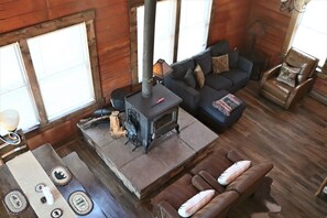 TV, fireplace - The Dakota Sky Lodge at Eleven Mile Reservoir! (Lake George)