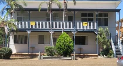 CABENAY UNIT 1 - GROUND FLOOR PARK VIEWS