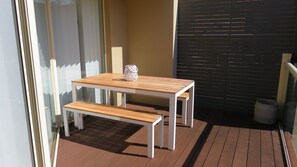 Outdoor dining - BEACHES UNIT 2 -POOL IN COMPLEX & CLOSE TO BEACH (SOUTH WEST ROCKS)