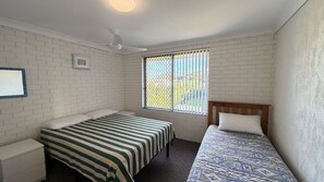 2 bedrooms