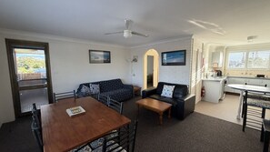 TV, DVD player
