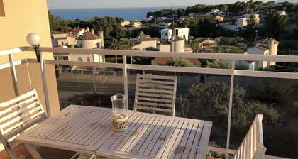 Beautiful apartment with sea views, 5 min walk to the beach. Cap roig