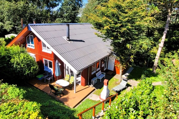 Ferienhaus Nora, 70qm, 3 Schlafzimmer-Haus Nora direkt am Wald