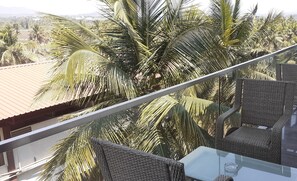 Presidential Double Room | Balcony - White Feather (Chikkamagaluru)