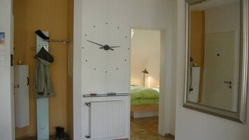 2 slaapkamers, reisbedje, wifi, beddengoed