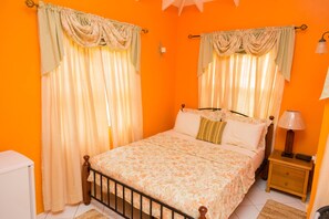 1 soverom, strykejern/-brett, wi-fi og sengetøy