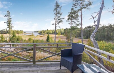 Gorgeous home in ånimskog with house sea view
