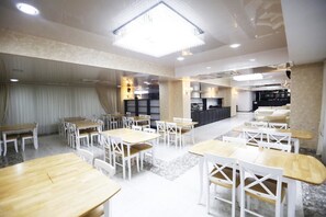 Restaurant - CONTINENT HOTEL (Baku)