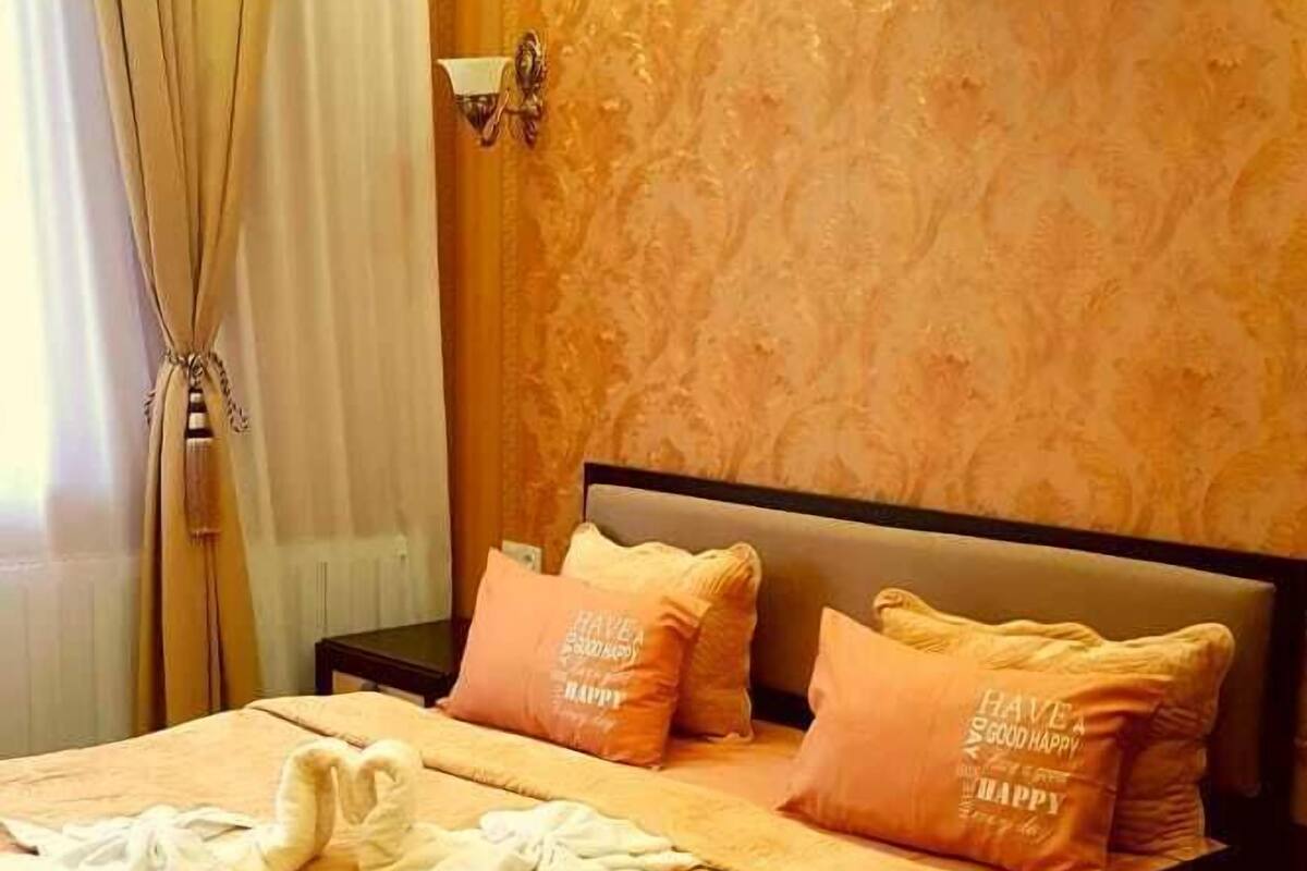 Double Room, Terrace | Desk, WiFi (free), bed sheets