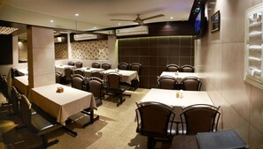 Daily buffet breakfast (INR 250 per person)