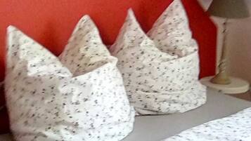 2 Schlafzimmer, Reisekinderbett, WLAN