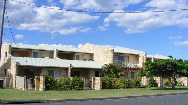 Exterior - CHELSEA COURT UNIT 1 - CLOSE TO GOLF COURSE (SOUTH WEST ROCKS)