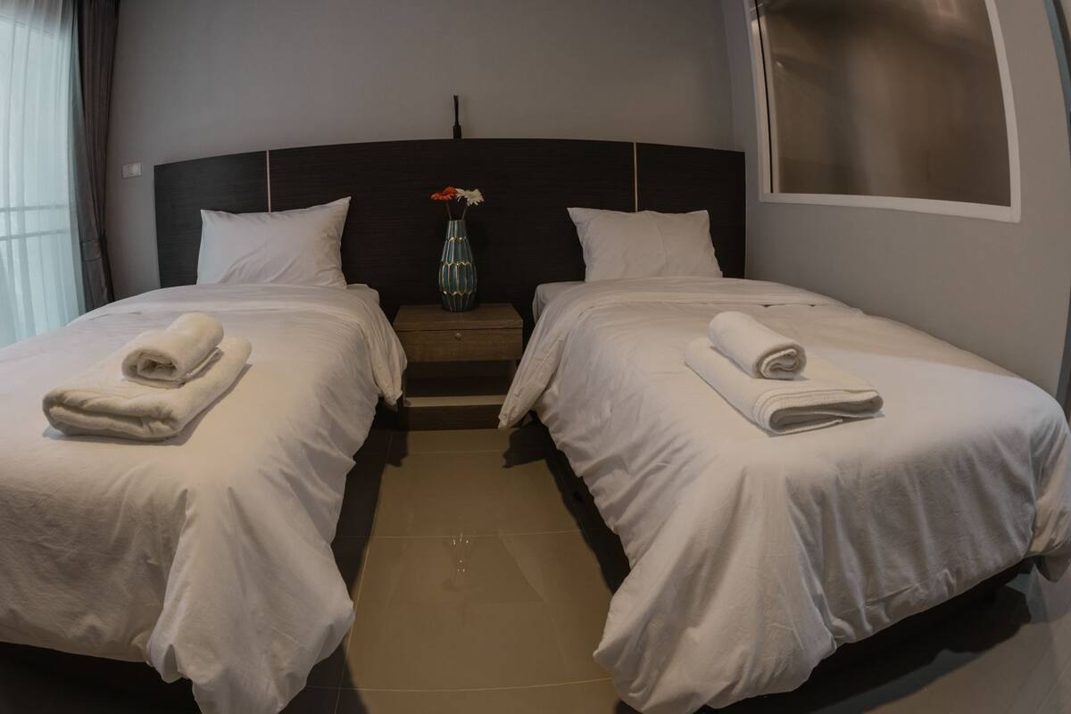 Twin Room | Phòng khách | TV màn hình phẳng