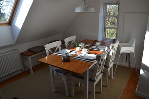 Dining - Vacation on the manor - small cozy apartment near the Baltic Sea (Waabs)