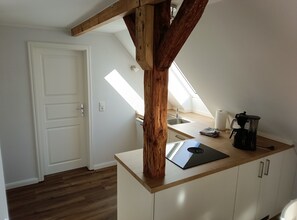 Kühlschrank, Ofen, Herdplatte, Geschirrspüler