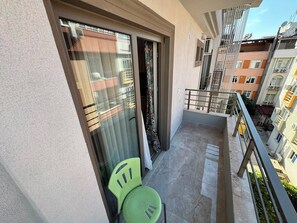 Basic Studio, City View | Terrace/patio - Akca Apart Otel (Antalya)