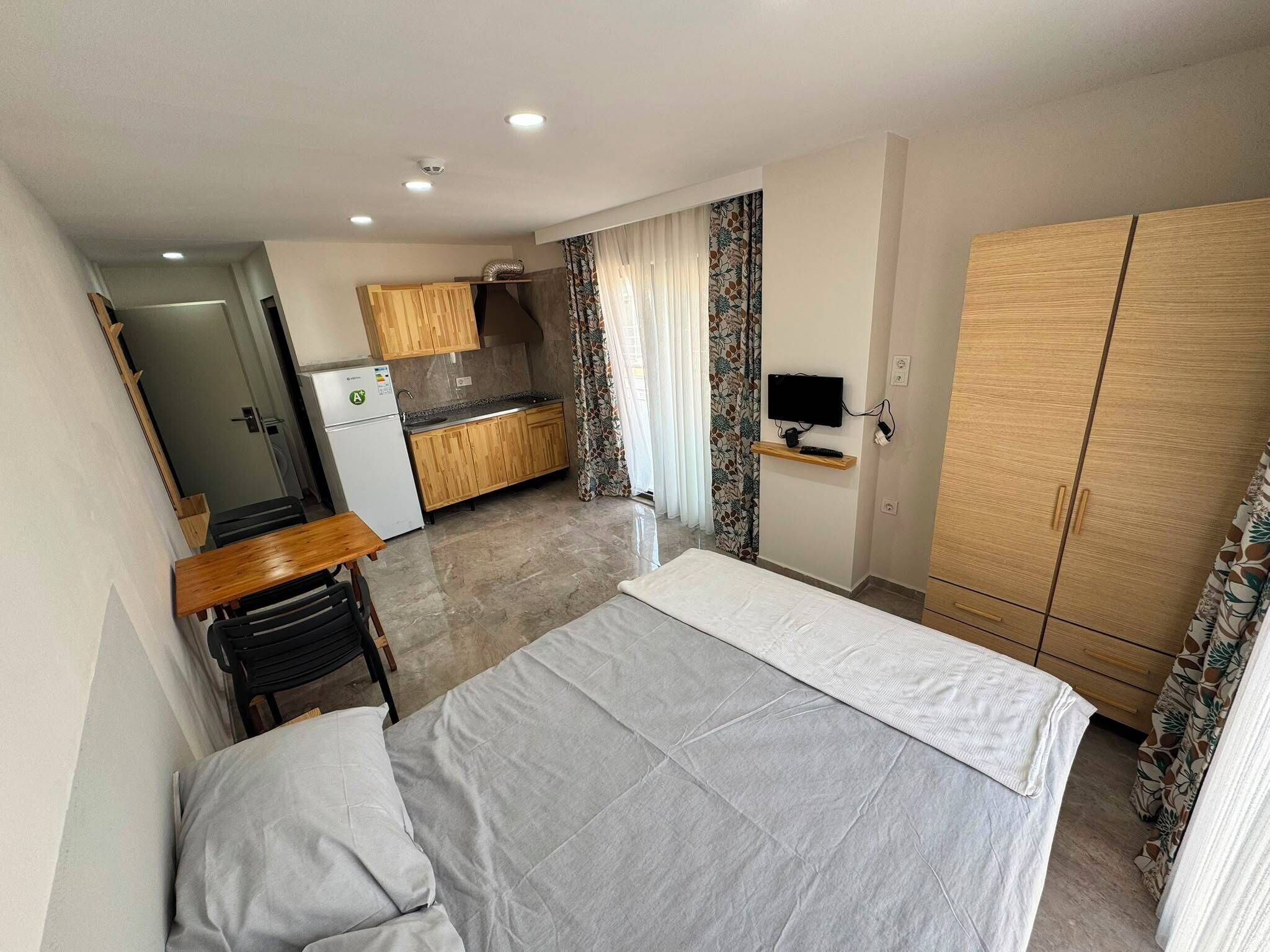 Basic Studio, City View | 1 bedroom, premium bedding, desk, laptop workspace