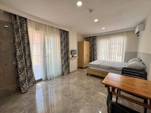 Basic Studio, City View | 1 bedroom, premium bedding, desk, laptop workspace - Akca Apart Otel (Antalya)