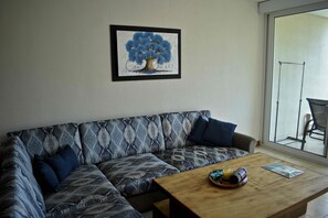 Smart TV, books