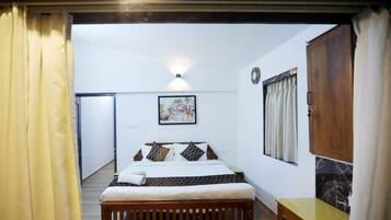 Executive Cottage, Valley View | 1 bedroom, in-room safe, desk, iron/ironing board