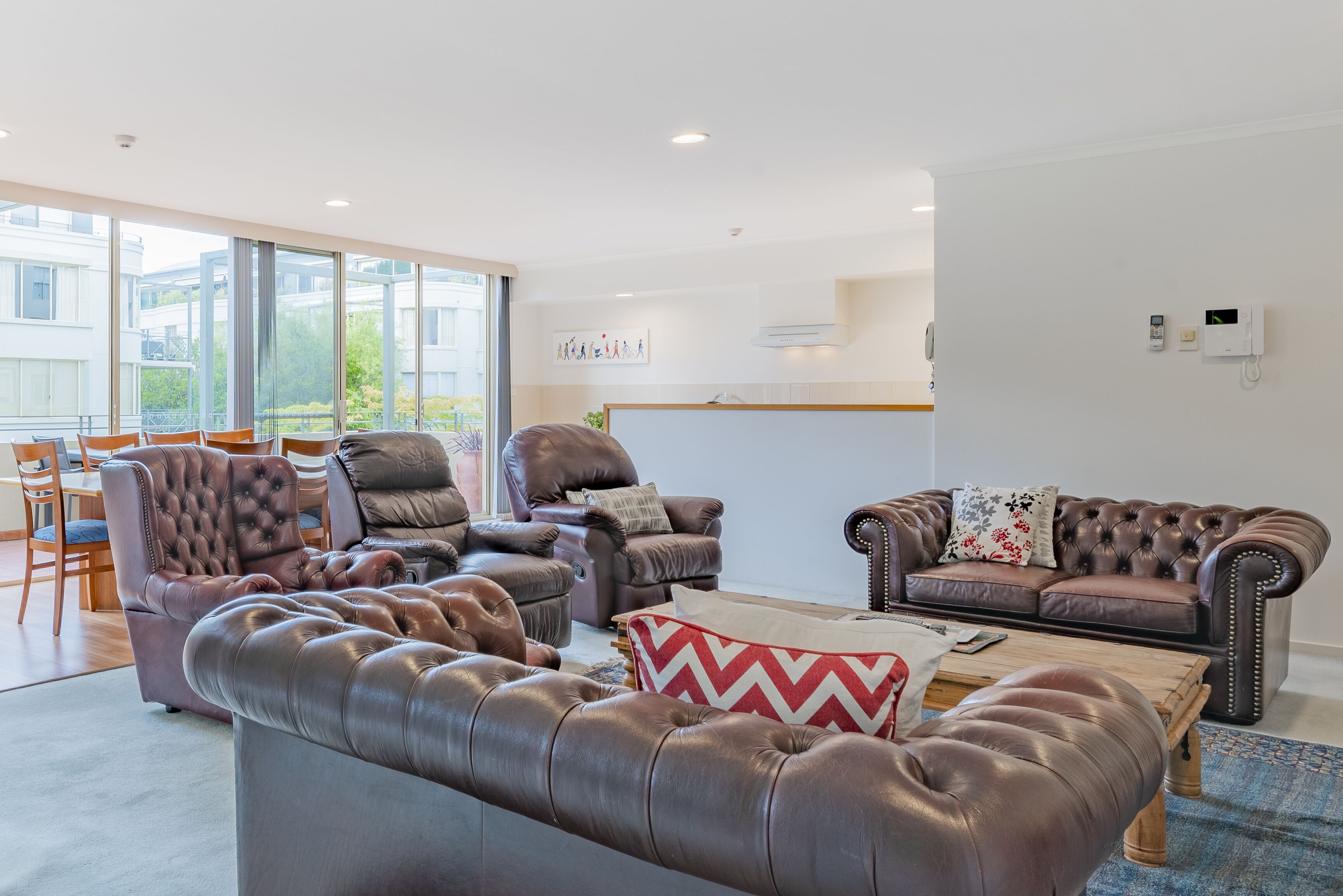 Spacious Salamanca apartment  — image 5