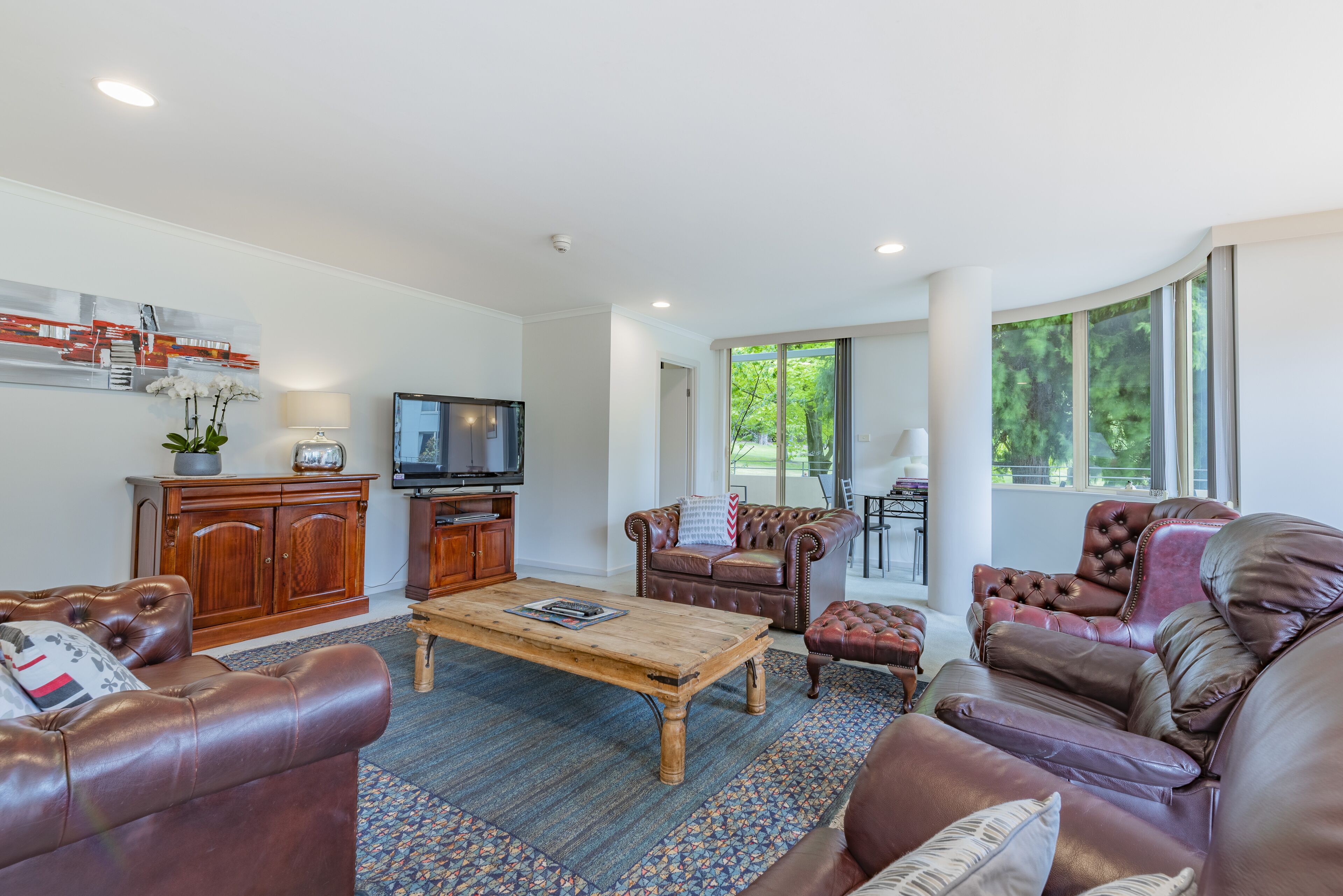Spacious Salamanca apartment  — image 4