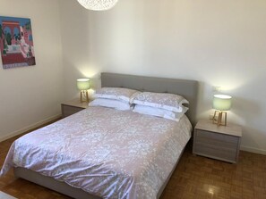 1 bedroom, iron/ironing board, free WiFi